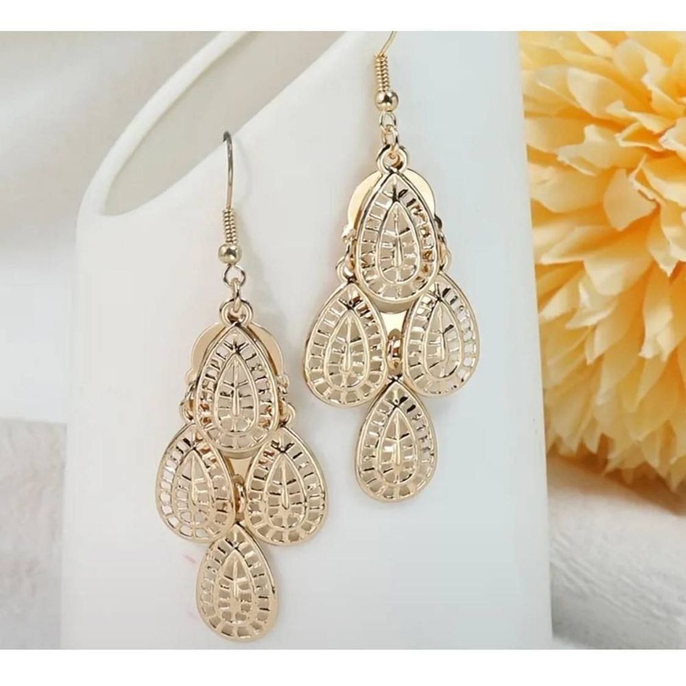Chandelier Drop Dangle Earrings Gold Tone Western Southern Date Night Boho